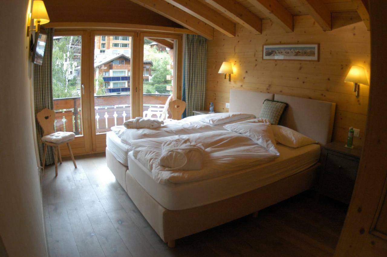 Chalet Guggenbiel Zermatt Exterior photo